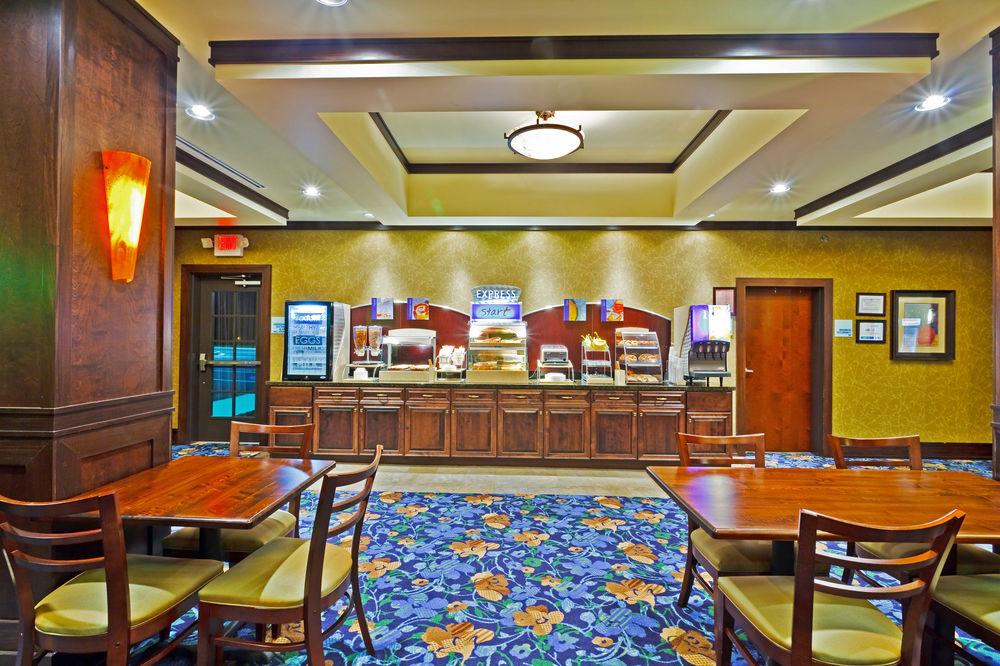 Holiday Inn Express Hotel & Suites Ooltewah Springs - Chattanooga By Ihg Buitenkant foto
