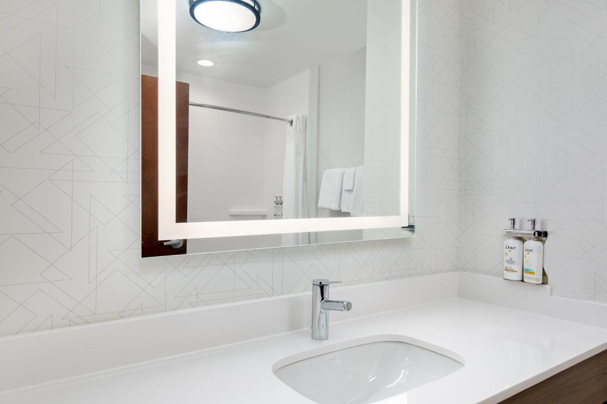 Holiday Inn Express Hotel & Suites Ooltewah Springs - Chattanooga By Ihg Buitenkant foto